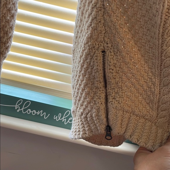 Cozy Cream Cable Knit Sweater - Picture 4 of 4